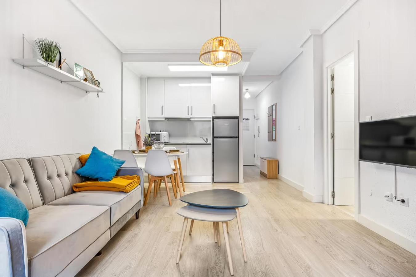 Apartamento Estefany A 100 M De Playa 托雷维耶哈 外观 照片